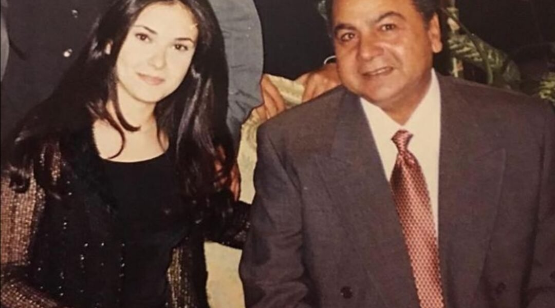 بعد أيام من وفاة والدها سمر مرسي برسالة مؤثرة