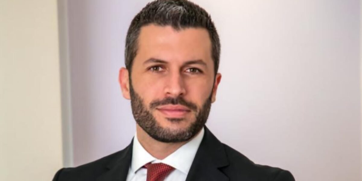 عملية “رأب الأذن”.. حديث خاص مع جورج زيادة