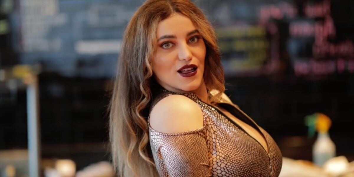 “Maram”… عارضة أزياء لبنانية نجحت في فرض اسمها في العالم الإفتراضي