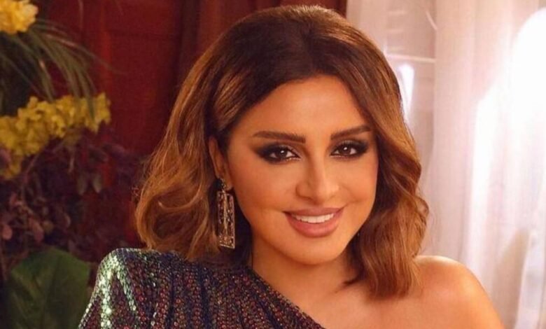 أنغام تردّ على جدل السيجارة ورقصها في “سيبك إنت”
