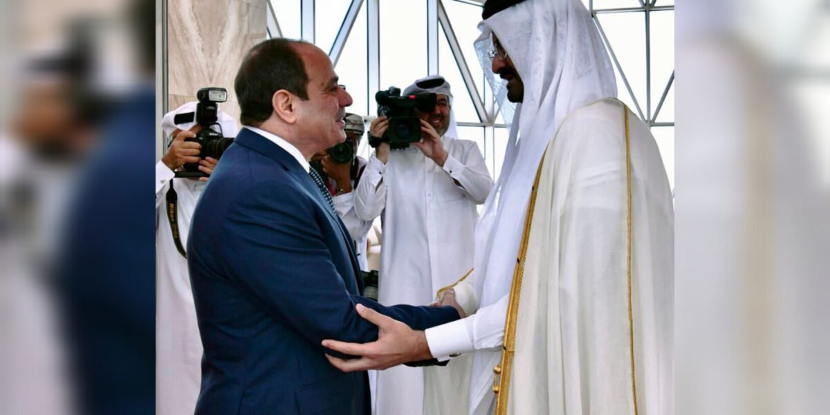الصور الأولى للحظة وصول السيسي إلى قطر لحضور كأس العالم
