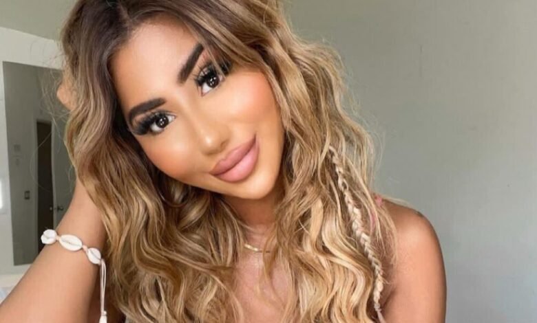 خبيرة المكياج العالمية “جينا بادين/ Gina Badhen” تُحذّر من إهمال تنظيف أدوات المكياج