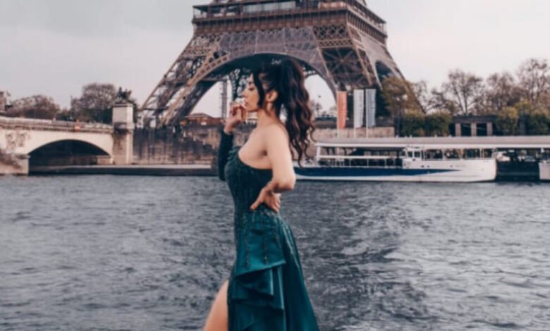 دار زينة حلبي للأزياء… مقصد العرائس عبر الإنترنت
