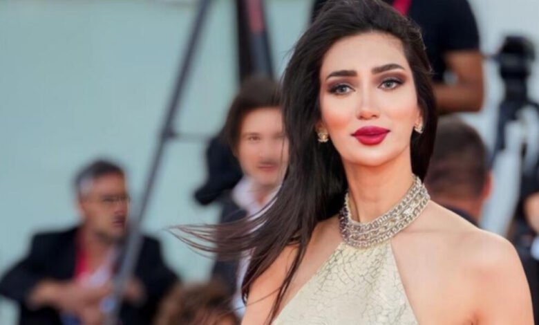 شروق شلواطي و جورجينا رودريكز على البساط الأحمر بمهرجان البندقية للفيلم