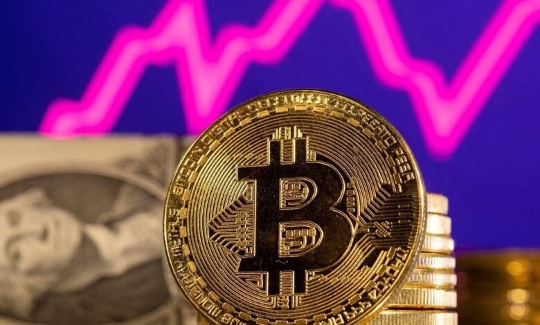 عملة “بيتكوين” تستعيد مستوى 60 ألف دولار