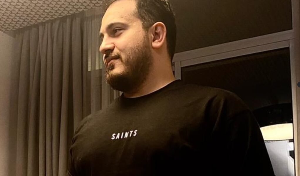 قدم التقني المهتم بتطبيقات التواصل الاجتماعي احمد شحادة، عددًا من النصائح الهامة لرواد ومستخدمي مواقع التواصل الاجتماعي لحماية حساباتهم الشخصية من الاختراق