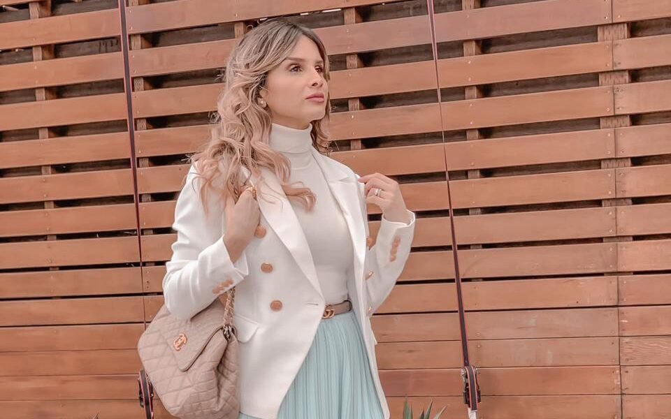 مدونة الديكور رشا عبد الرضا المعروفة بصفحتها ” MyNameIsRasha” تبرع في مجالات عدة
